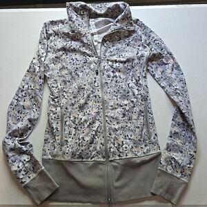 Lululemon Nice Asana Jacket Not So Petite Fleur Silver‎ Spoon Abstract Gray Sz 6